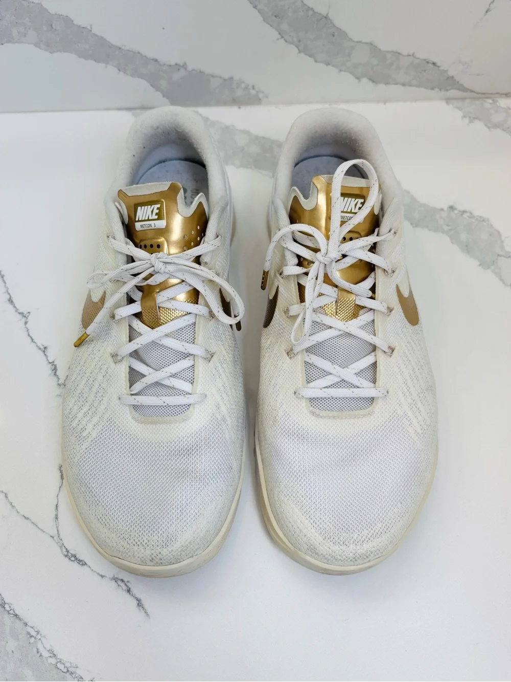 Nike Women’s 10 Metacon 3 AMP White/Gold Athletic Training Shoes/Sneakers
